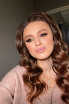 Single Ukrainian bride diana from lviv with Light Brown hair age 23 photo-2