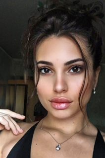 Beautiful Ukrainian woman luiza from kharkov with Light Brown hair age 21