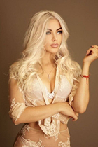 Ukrainian girl polina from odessa with Blonde hair age 26 photo-8