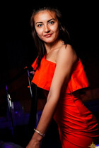 Russian women to date alena from kharkov with Dark Brown hair age 34