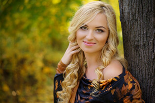 Ukrainian wife from odessa olga with Blonde hair age 44 photo-8