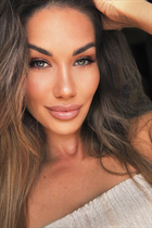 German bride olivia from karlsruhe with Blonde hair 32 years old