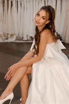 Single ukrainian girl ksenia from odessa with Light Brown hair age 22 photo-4