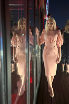 Mariée de milan victoria avec Blond cheveux, âge 49 photo-11