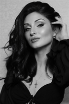 Ukrainian girl adelina from odessa with Dark Brown hair age 28 photo-20