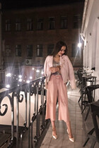 Biélorusse anastasia de minsk avec Noirs cheveux, âge 29 photo-1