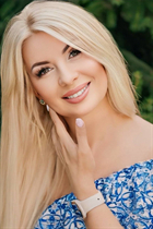 london bride tatiana with Blonde hair age 50 photo-5