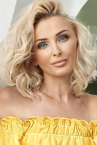Fille allemande irina de kyiv avec Blond cheveux 48 ans photo-51