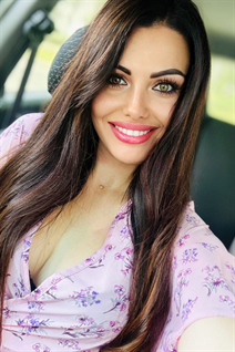 Beautiful wife from Ukraine kateryna from ontario with Dark Brown hair age 32