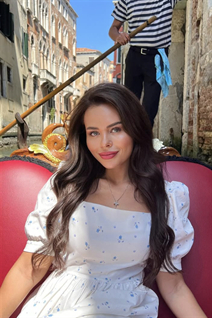 Rencontre une fille ukrainienne marta de lviv avec Chatain clairs cheveux, âge 30