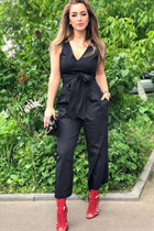 Girl from genova karina with Blonde hair age 33 photo-6