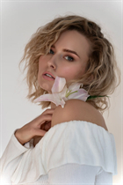 Perfect woman polina from da nang with Blonde hair age 31