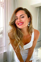 Ukrainian wife anastasiia from kyiv with Blonde hair age 41 photo-6