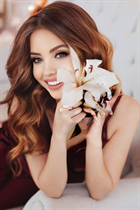 Mariée de bodrum alexandra avec Chatain clairs cheveux, âge 36 photo-8