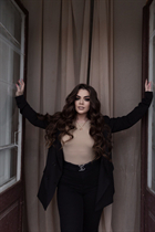 Rencontre fille ukrainienne viktoriia de odessa avec Brunette cheveux, age 28 photo-2