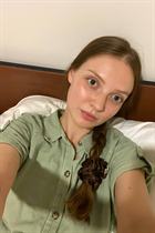 Bride from bangkok alina with Light Brown hair age 28 photo-5