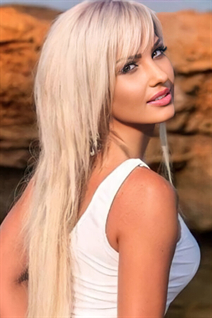 Bride from san jose ekaterina with Blonde hair age 35