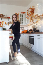 Ukrainian woman for marriage julia from zaporozhye with Blonde hair age 40 photo-13