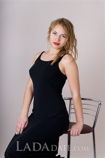 Ukraine beauty girl yana from nikolaev with Light Brown hair age 24