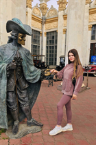 Ukrainian single woman valeria from kharkov with Light Brown hair age 23 photo-5