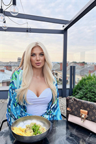 Single ukrainian lady eva from kharkov with Blonde hair age 25 photo-1