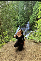 Ukrainian jolie fille oksana de kropivnitskiy avec Noirs cheveux, âge 50 photo-19