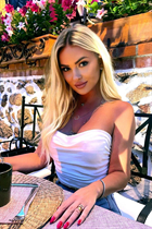 Girl from los angeles yulia with Blonde hair age 31 photo-4