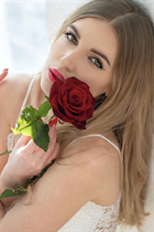 Ukrainian girl model alena from cagliari with Blonde hair age 31 photo-7
