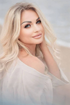 Femme ukrainienne iryna de kyiv avec Blond cheveux, âge 35