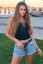 Ukrainian wife from kyiv karina with Light Brown hair age 31 photo-4