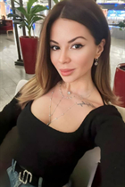 Esposa de Ucrania yana de kharkov con pelo Marrón oscuro y edad 43 photo-4