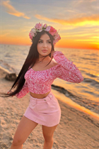 riga mariée karina avec Noirs cheveux, âge 30 photo-4