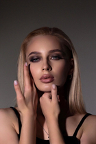 Mariée ukrainienne maria de kyiv avec Blond cheveux, âge 24 photo-11