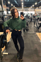 Ukrainian lady maria from kiev with Dark Brown hair age 38 photo-4