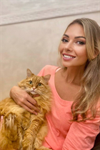 Date ukrainian anna from dnepr with Blonde hair age 43 photo-3
