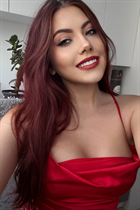 Femme parfaite olesya de paris avec Chatain clairs cheveux, âge 19 photo-39