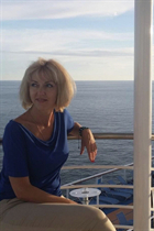 Modelo ucraniana olga de odessa con pelo Marrón oscuro y edad 55 photo-2