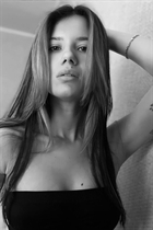 Ukrainian bride julia from kiev with Black hair age 26 photo-8