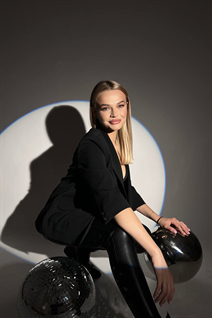 Wife from Ukraine anastasia from kiev with Blonde hair age 33 photo-5