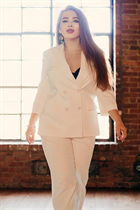 Perfect woman olena from new-york with Light Brown hair age 47 photo-3