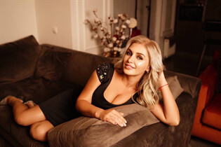 Pretty ukrainian lady tamara from kiev with Blonde hair age 39 photo-13
