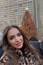 Belle femme ukrainienne maria de kiev avec Chatain clairs cheveux, âge 27 photo-20