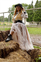 Ukrainian lady irina from lviv with Blonde hair age 55 photo-15