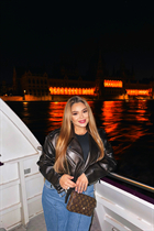 Jolie fille daniela de naples avec Chatain clairs cheveux, âge 23 photo-2