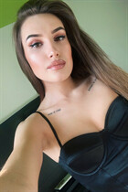 Single Ukrainian bride sofiia from lviv with Dark Brown hair age 23 photo-5