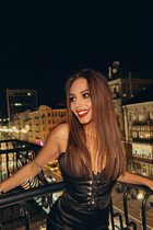 Hermosa novia ucraniana nadezhda de kiev con pelo Marrón oscuro y edad 25 photo-4