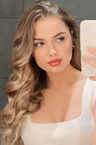 Pretty girl nadia from miami with Light Brown hair age 22 photo-20