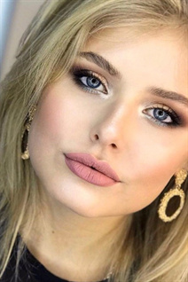 Date ukraine tatiana from kharkov with Blonde hair age 19