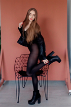 Beautiful czech woman yana from sokolov with Light Brown hair 27 years old photo-3