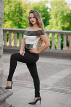 Ukrainian beauty elena from toronto with Light Brown hair age 43 photo-9